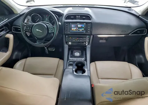 2017 Jaguar F-Pace z USA, uszkodzony, nr VIN SADCS2BN1HA492429